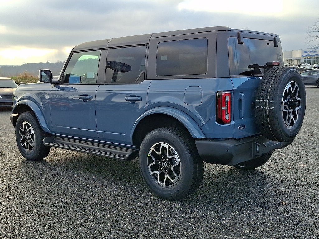 New 2025 Ford Bronco Outer Banks OUTER BANKS 4X4