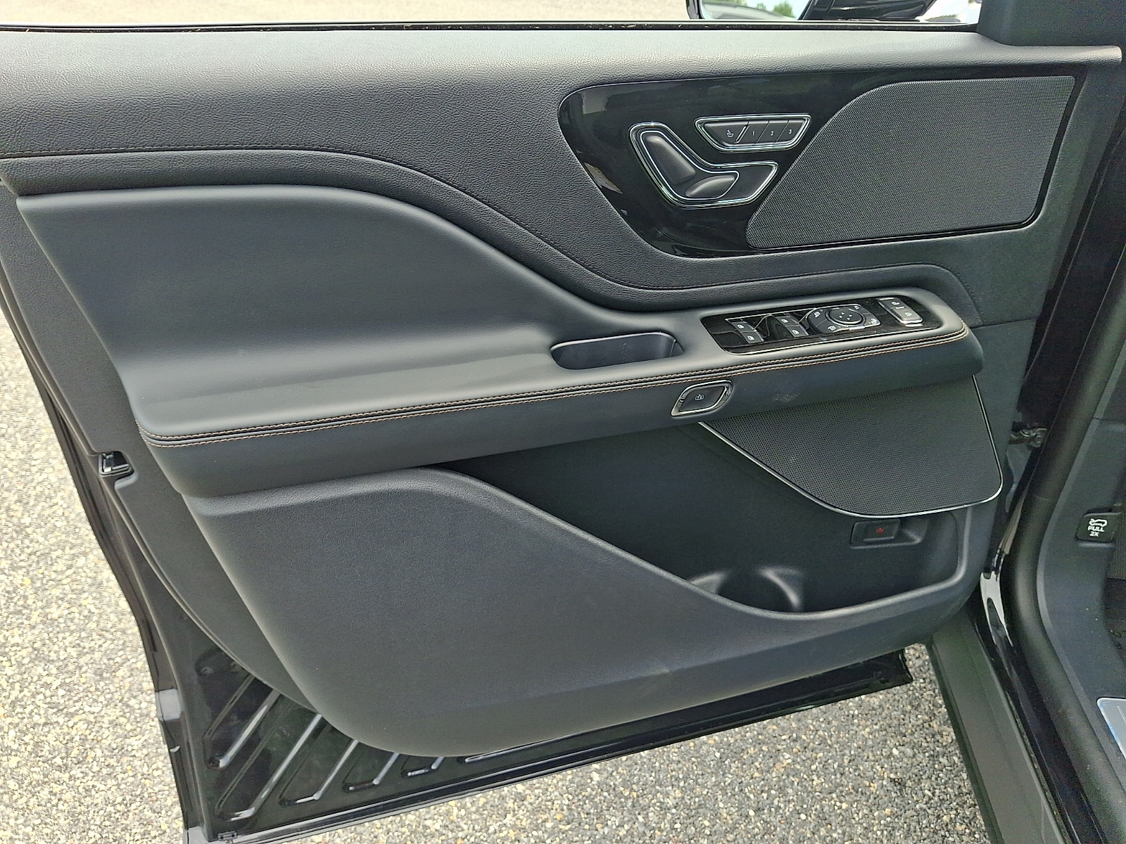 2026 Lincoln Aviator Premiere - Photo 9