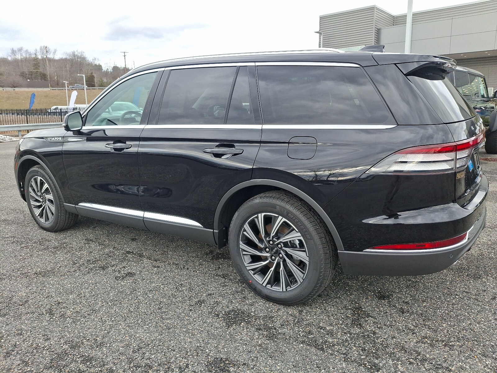 2025 Lincoln Aviator Premiere photo 3