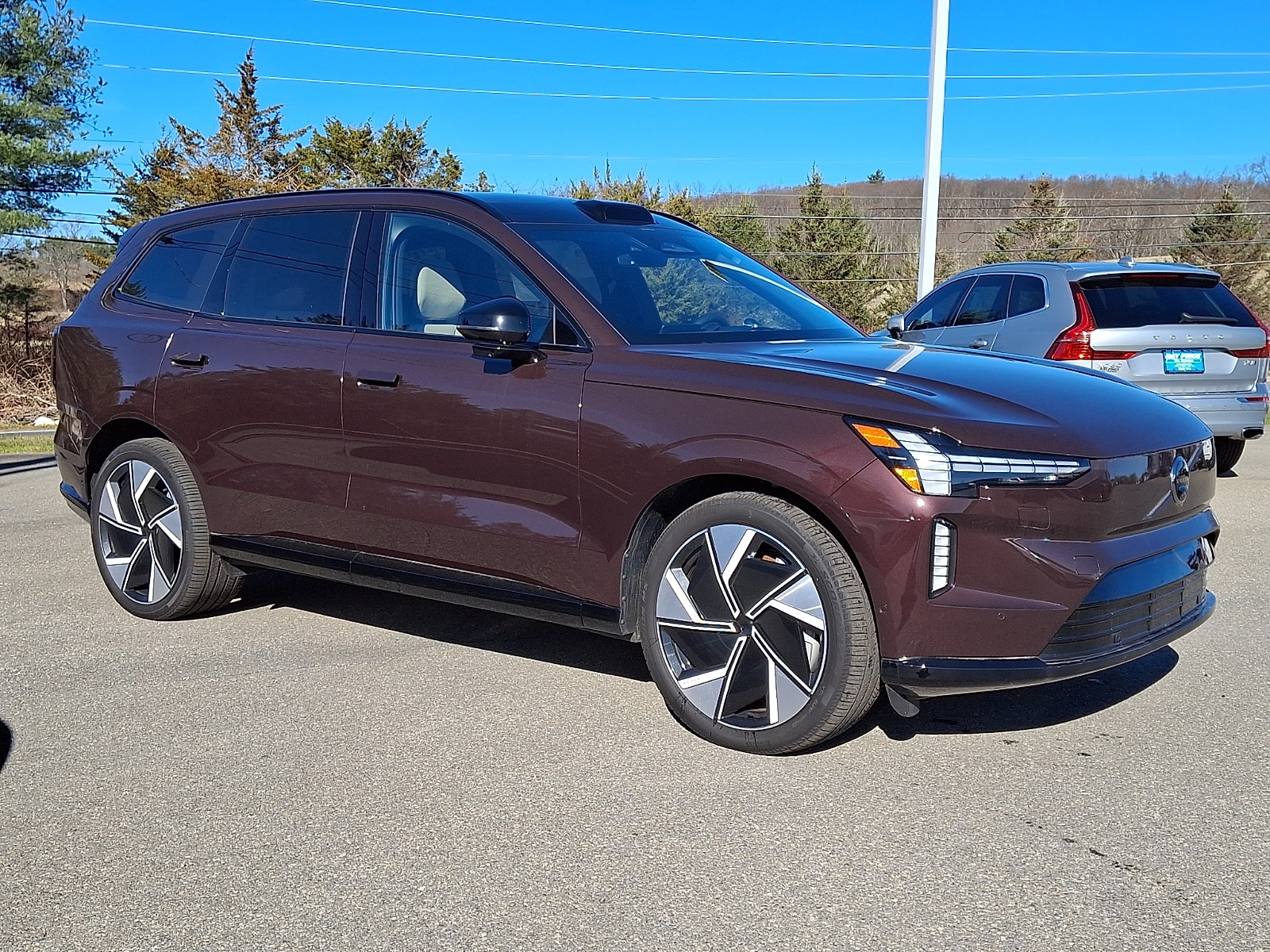 2025 Volvo EX90 Ultra's photo