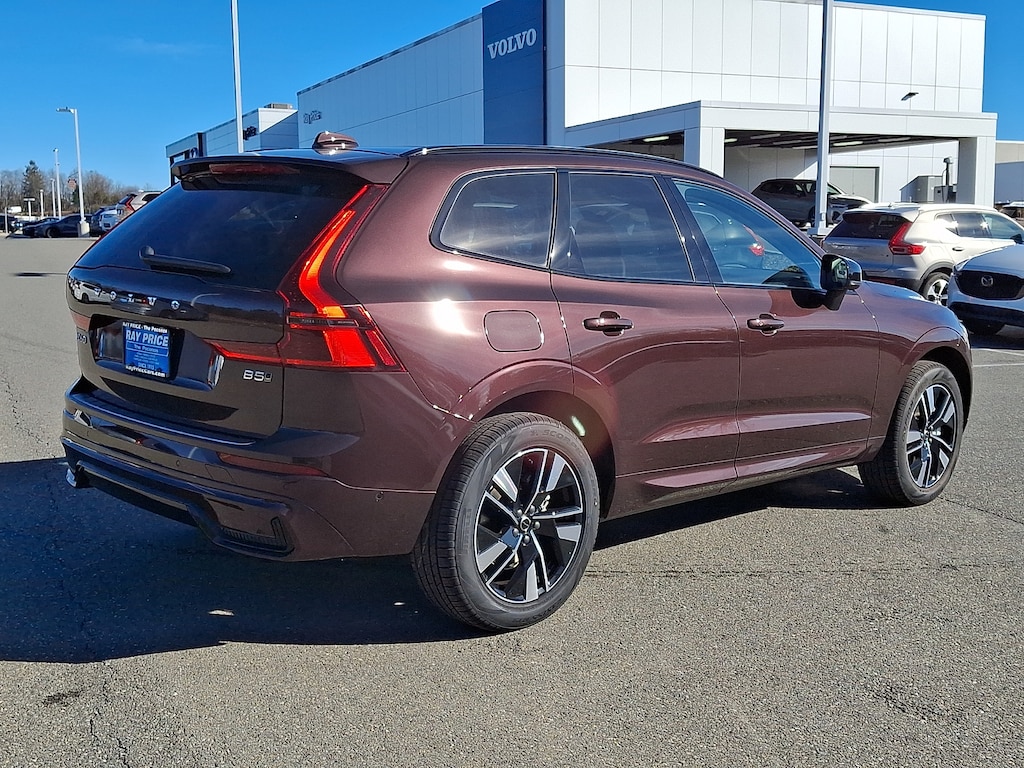 New 2026 Volvo XC60 B5 Plus SUV