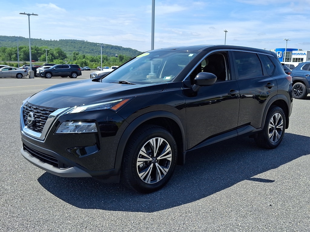 Used 2023 Nissan Rogue SV Intelligent AWD Sport Utility