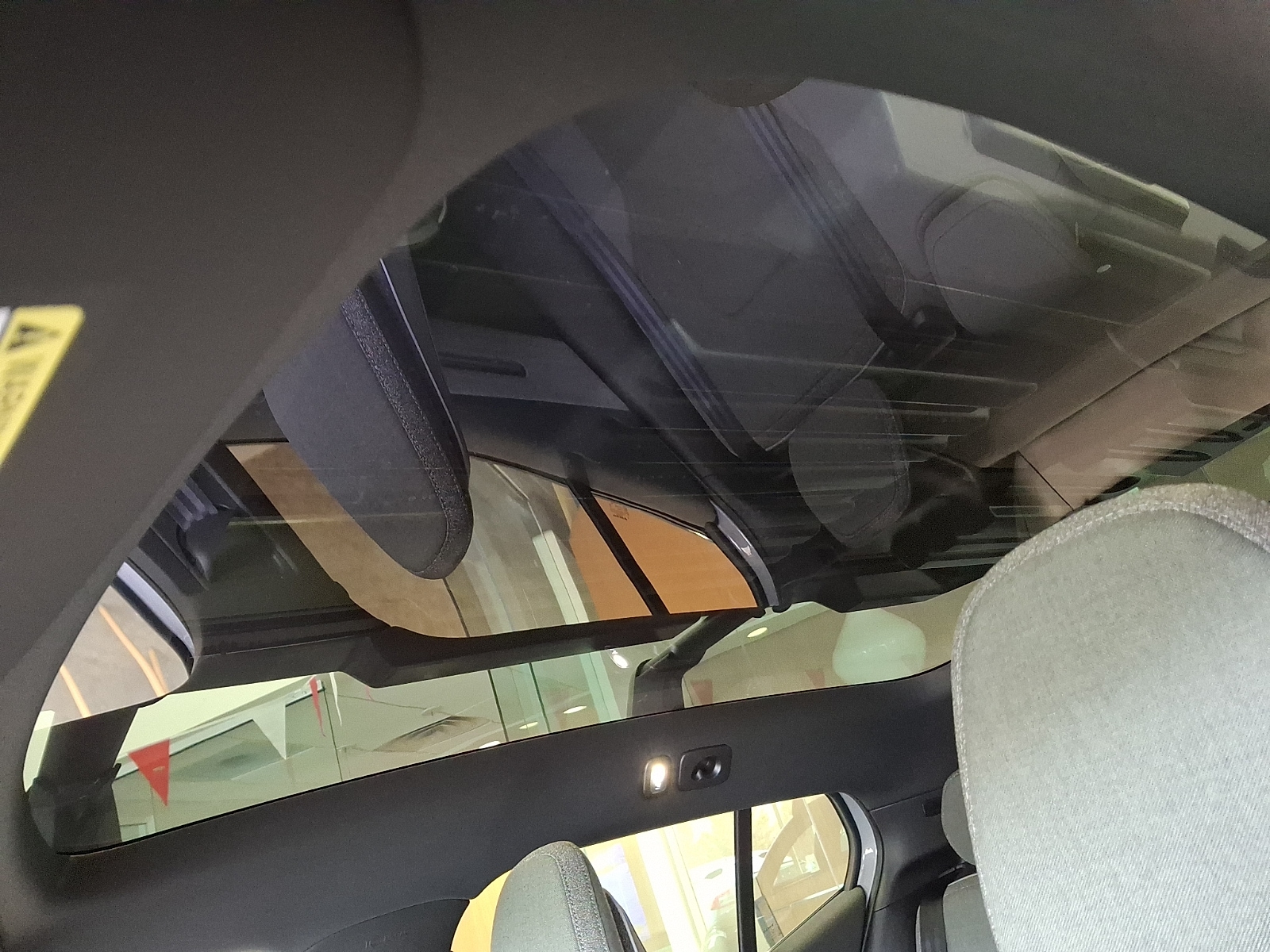 2026 Volvo EX30 Ultra - Photo 10