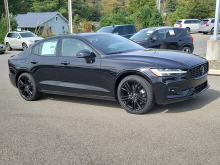 2024 Volvo S60 B5 Plus Black Edition Wagon