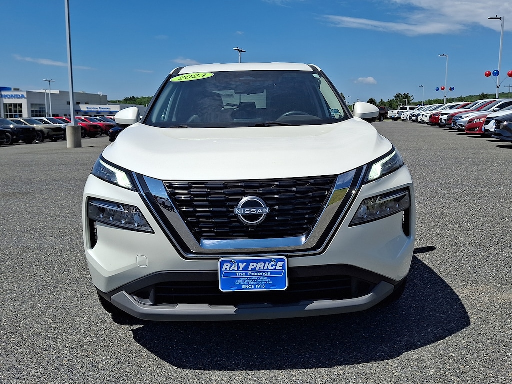 Used 2023 Nissan Rogue SV Intelligent AWD Sport Utility