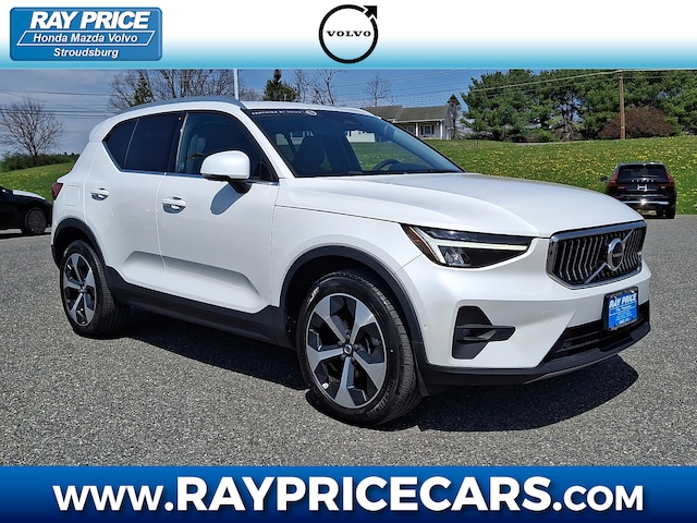 2023 Volvo XC40 B5 Plus Bright Theme Sport Utility