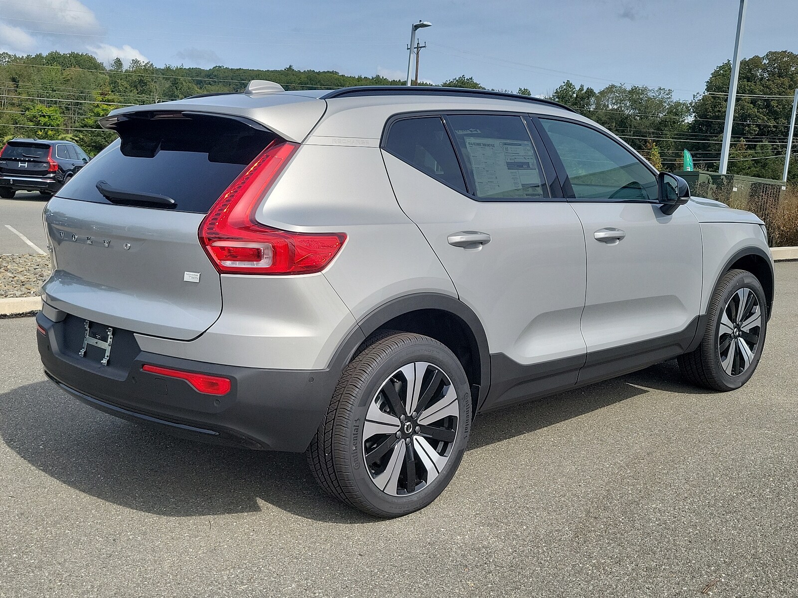 2023 Volvo XC40 Recharge Plus photo 4