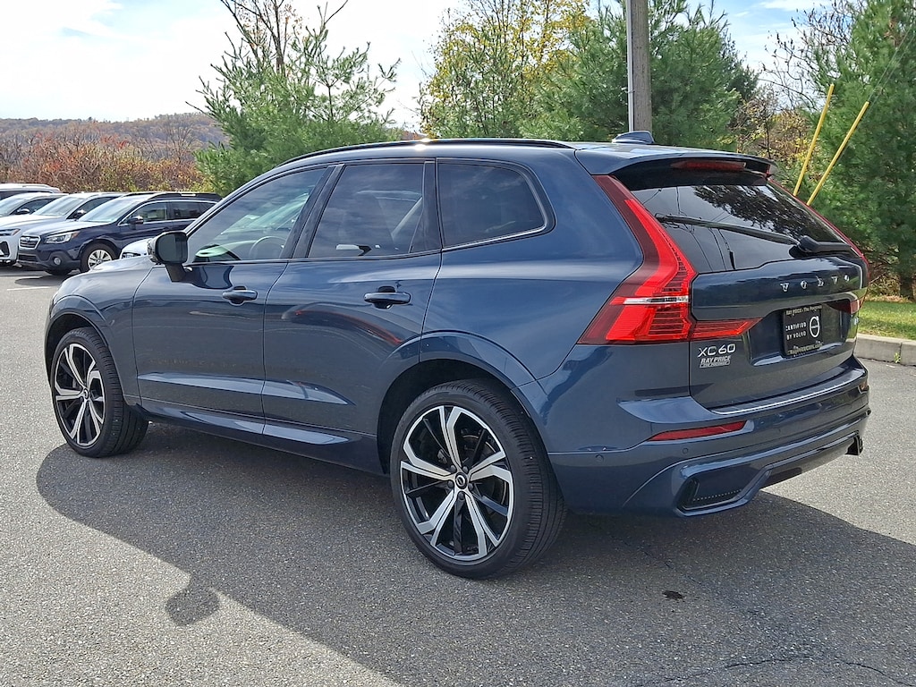 Certified 2024 Volvo XC60 B5 Ultimate Dark Theme Sport Utility