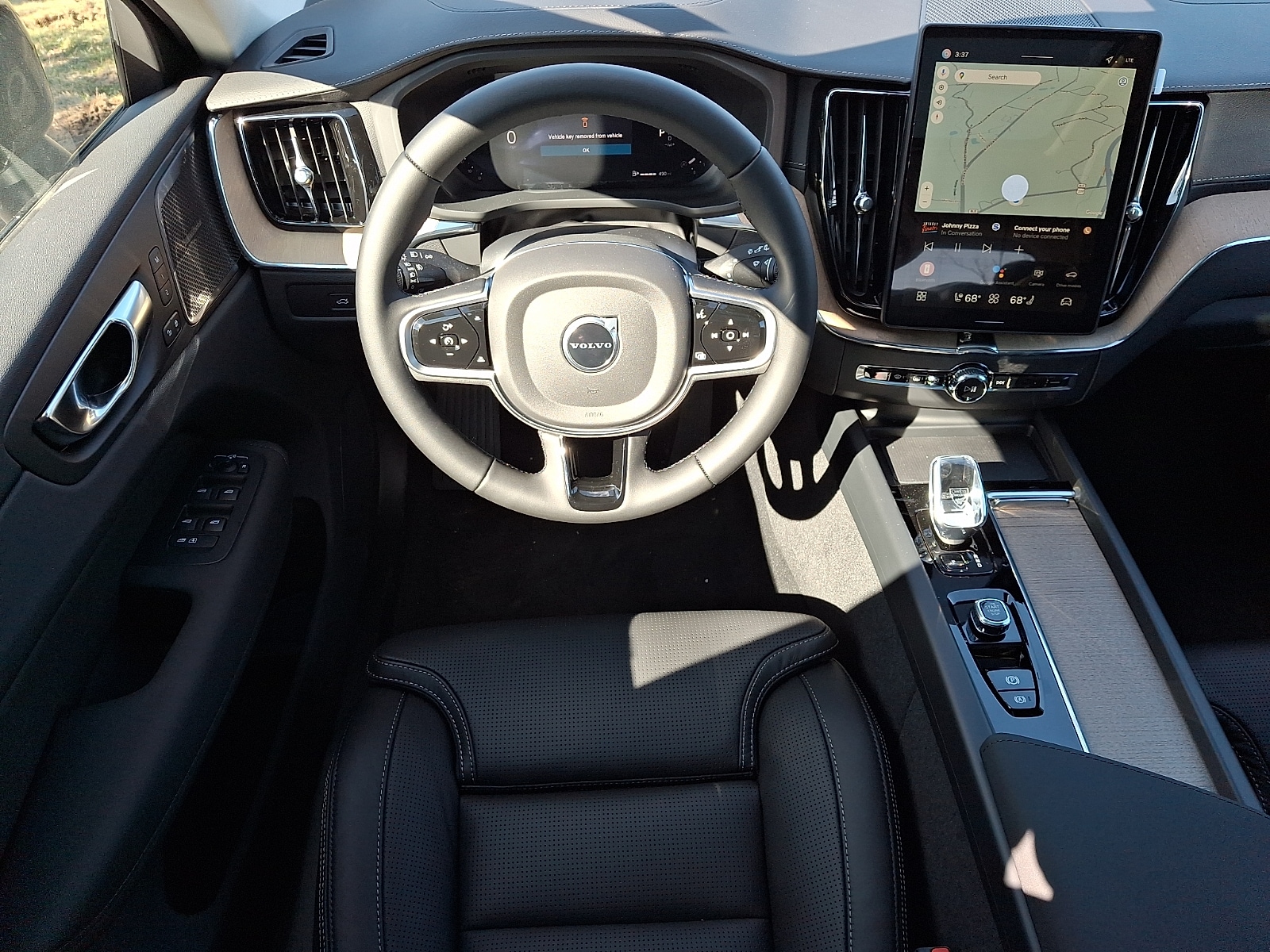 2026 Volvo XC60 Ultra - Photo 6