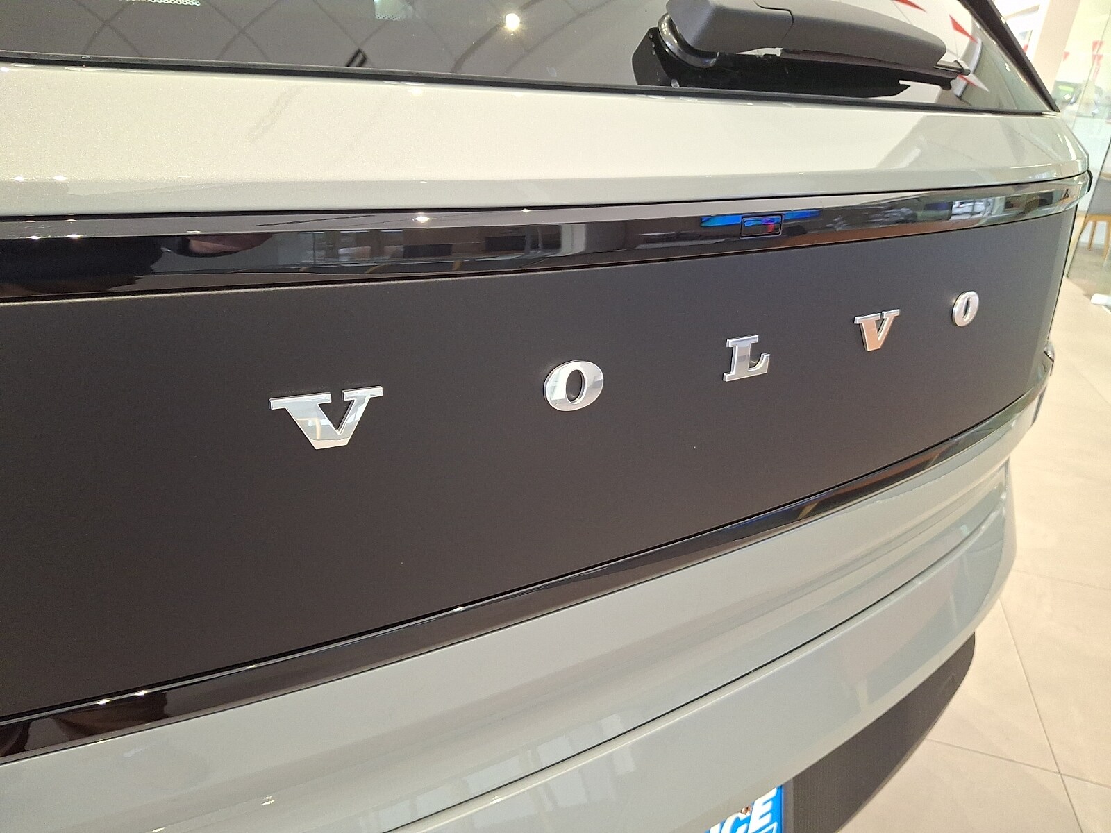 2026 Volvo EX30 Ultra - Photo 19