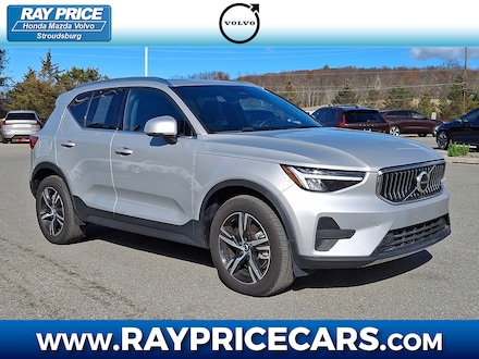 2025 Volvo XC40 B5 Core Bright Theme Sport Utility