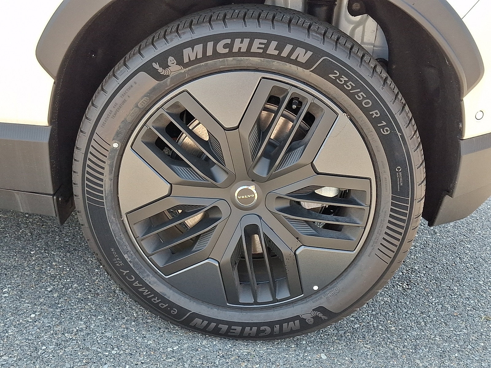 2026 Volvo EX30 Ultra - Photo 6