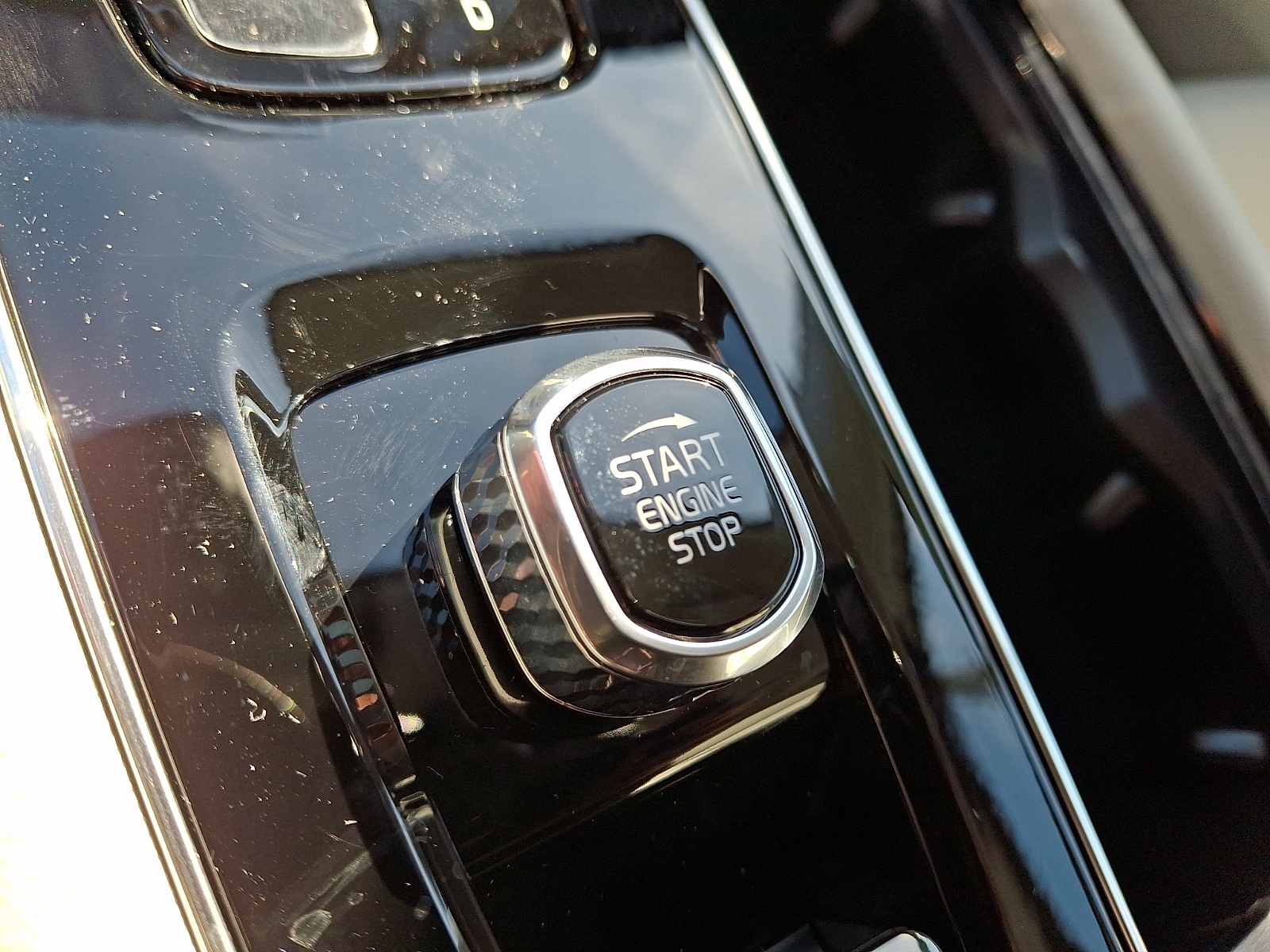 2026 Volvo XC90 Ultra - Photo 14