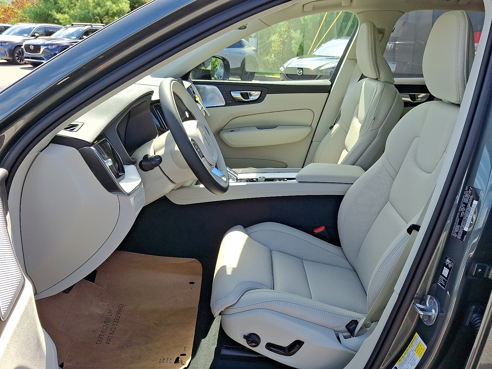 2026 Volvo XC60 Ultra - Photo 8