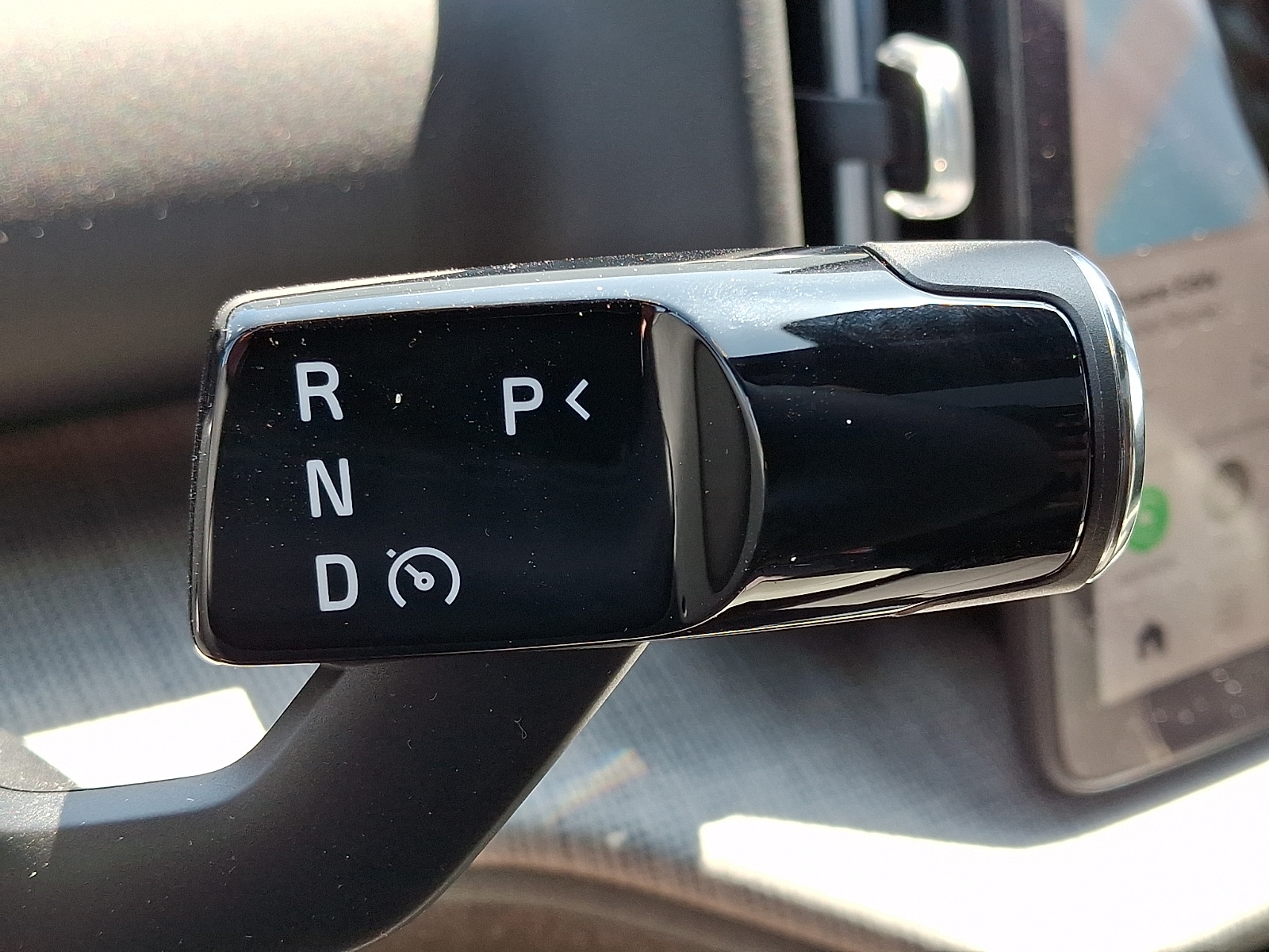 2026 Volvo EX30 Ultra - Photo 10