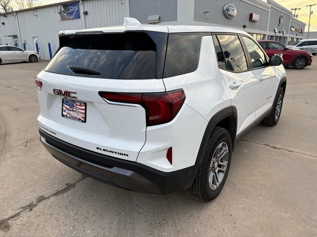 Used 2025 GMC Terrain AWD Elevation AWD Elevation