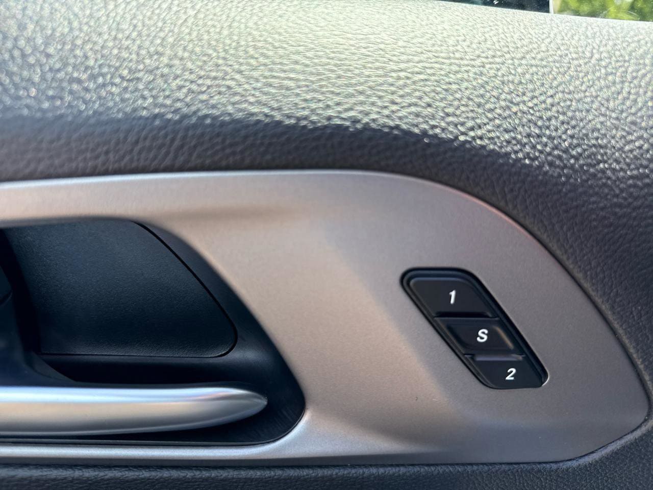 2027 Chrysler Pacifica Select - Photo 29