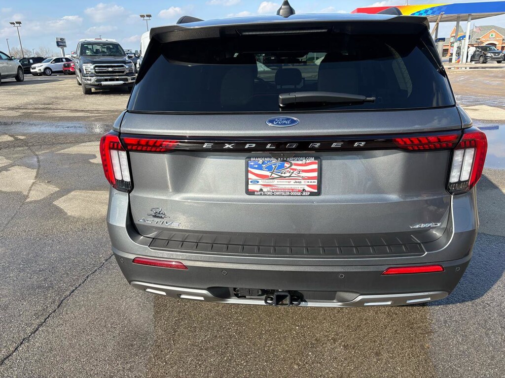 Used 2025 Ford Explorer Active Active 4WD