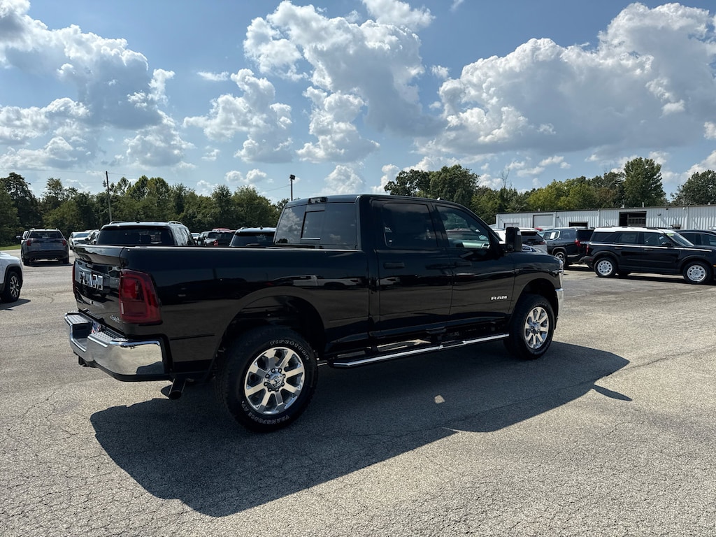 New 2026 Ram 2500 BIG HORN CREW CAB 4X4 6'4 BOX Pickup