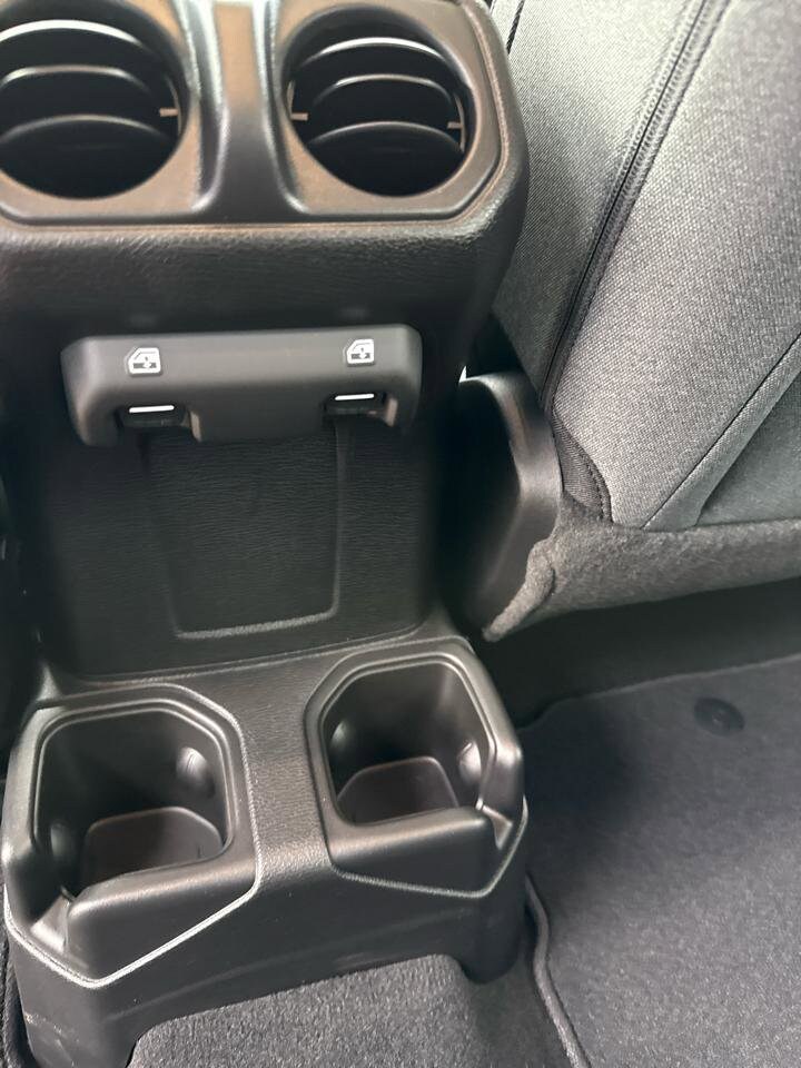 2025 Jeep Wrangler 4-Door Sport S - Photo 19
