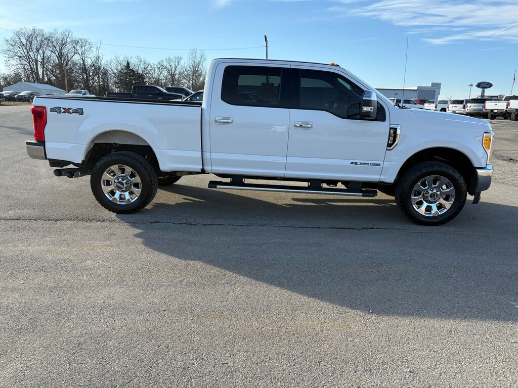 Used 2017 Ford Super Duty F-350 SRW Crew Cab 156 Lariat 4WD