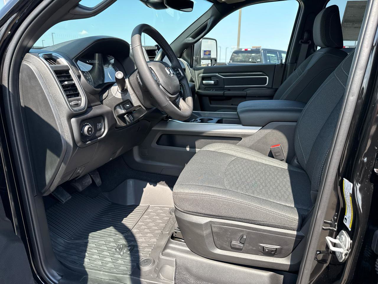 2026 RAM 2500 Big Horn - Photo 20