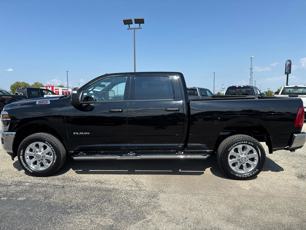 2026 RAM 2500 Big Horn - Photo 9