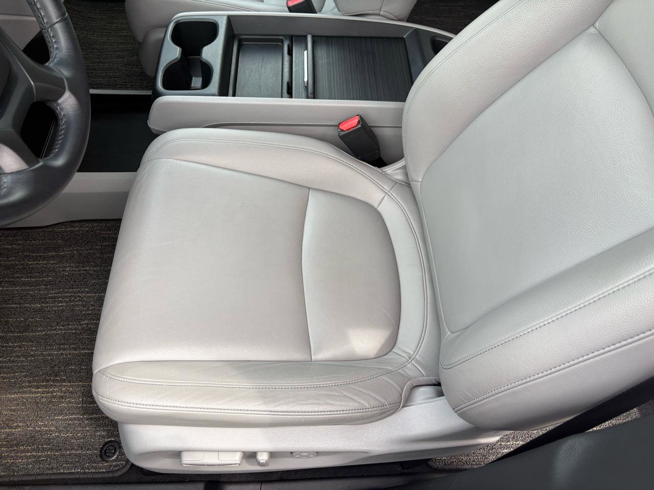 2023 Honda Odyssey EX-L - Photo 10