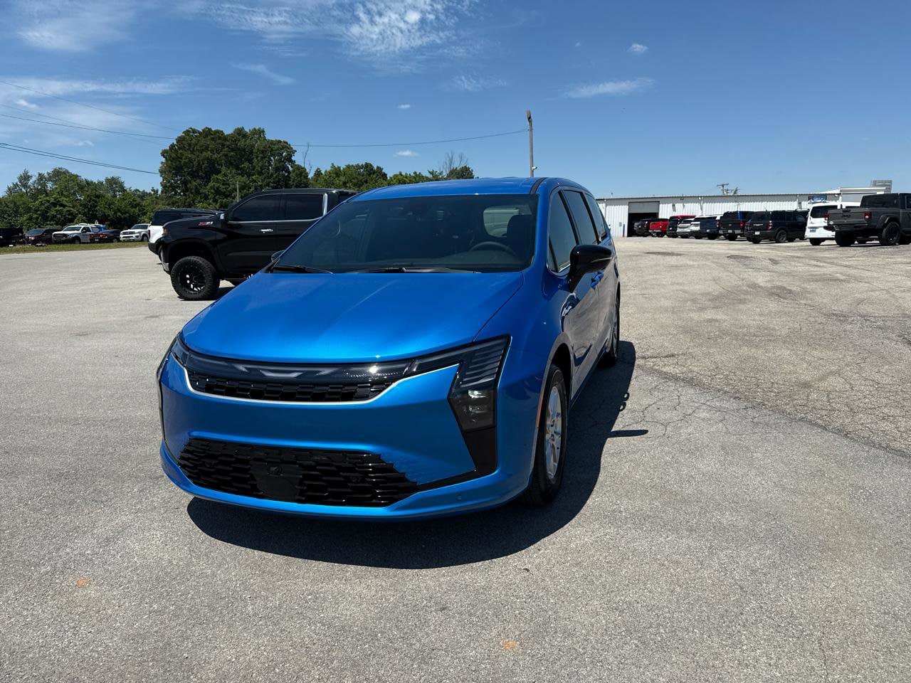 2027 Chrysler Pacifica Select - Photo 18