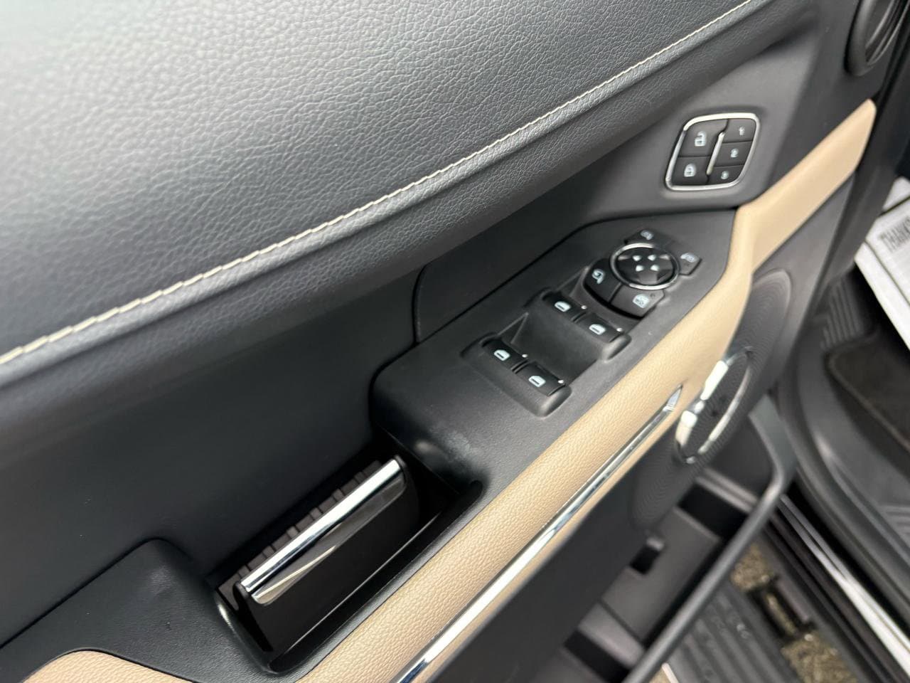 2024 Ford Expedition Limited - Photo 13