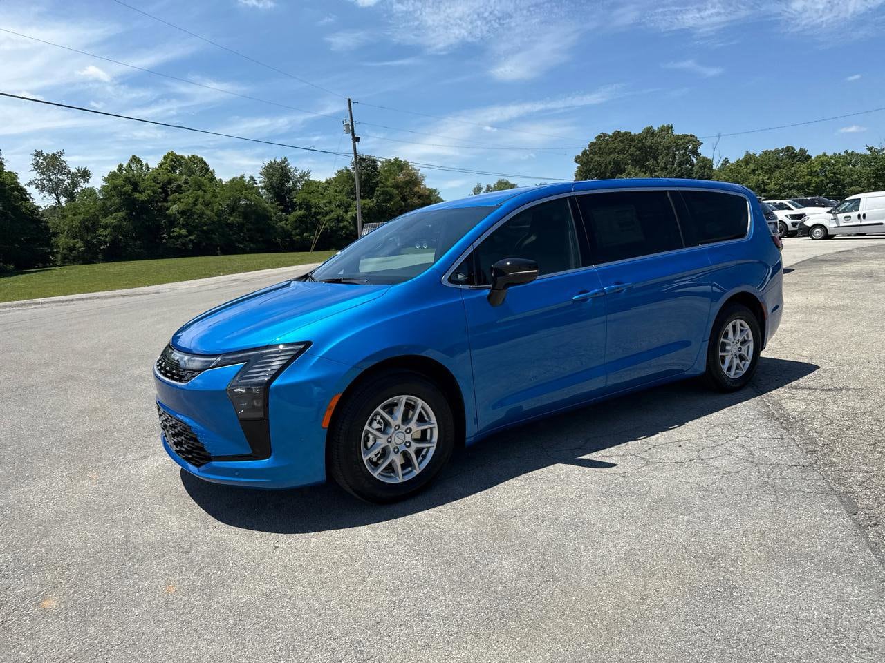 2027 Chrysler Pacifica Select - Photo 16