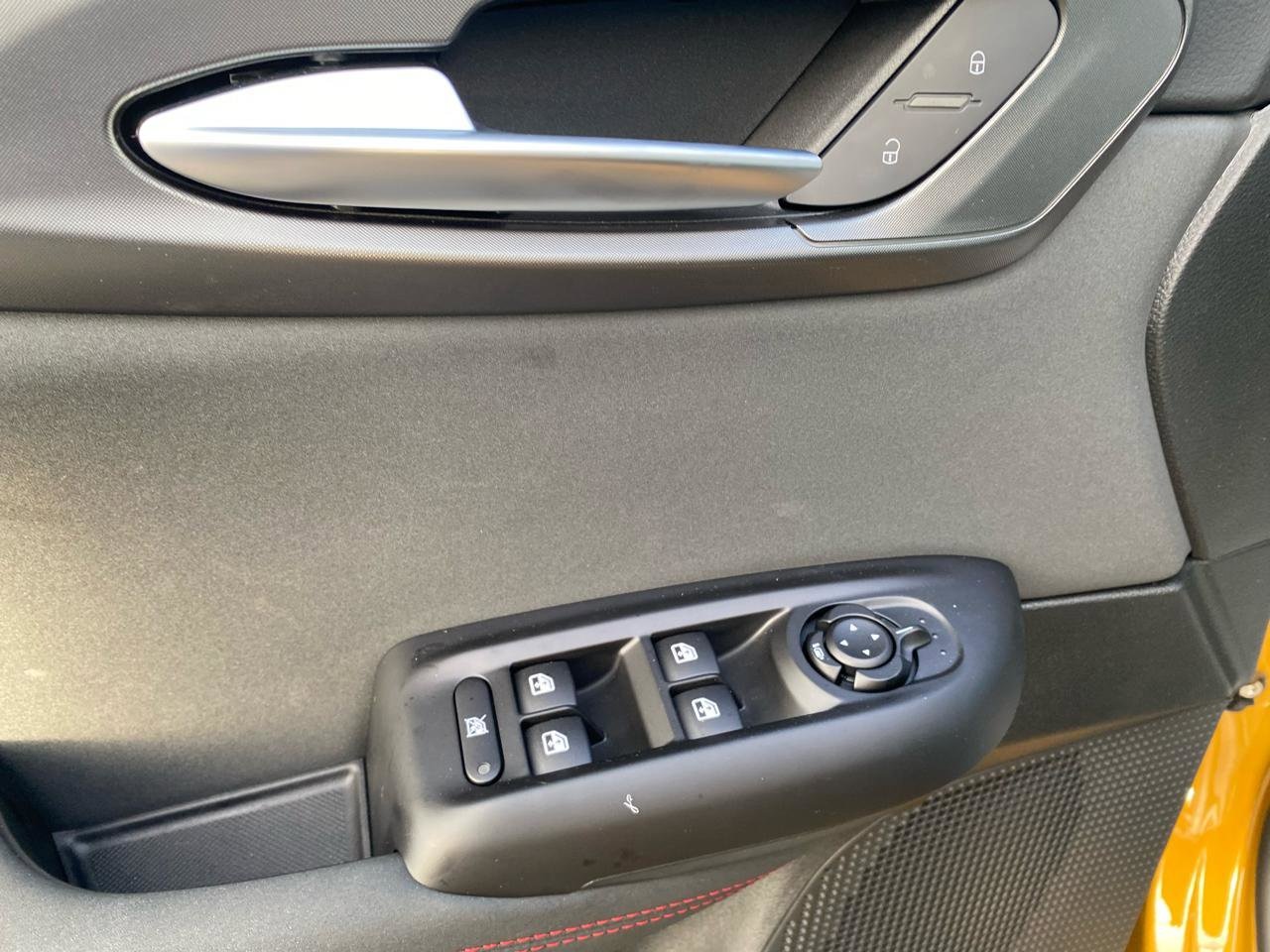 2025 Dodge Hornet GT - Photo 17