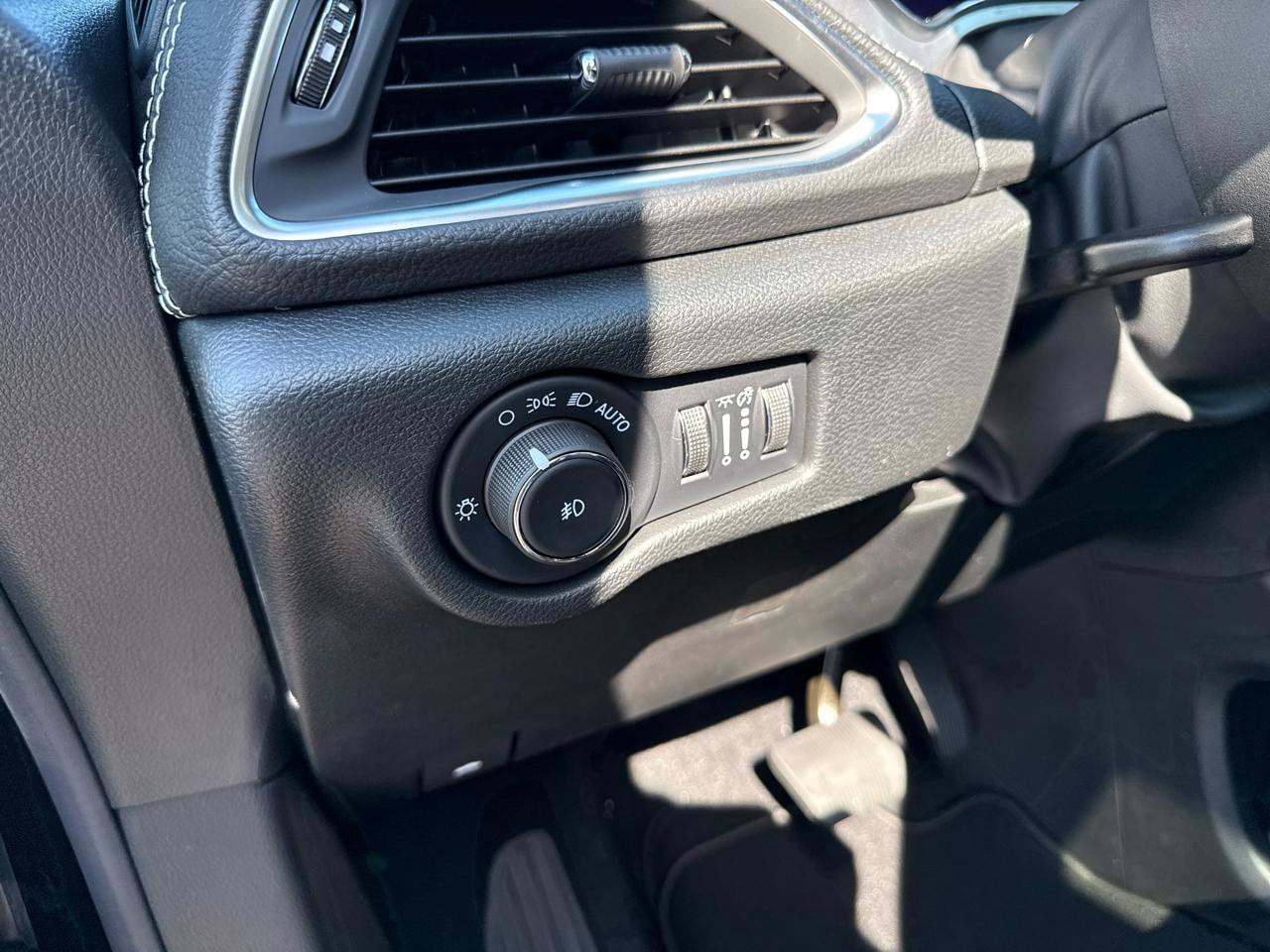 2026 Chrysler Pacifica Limited - Photo 24