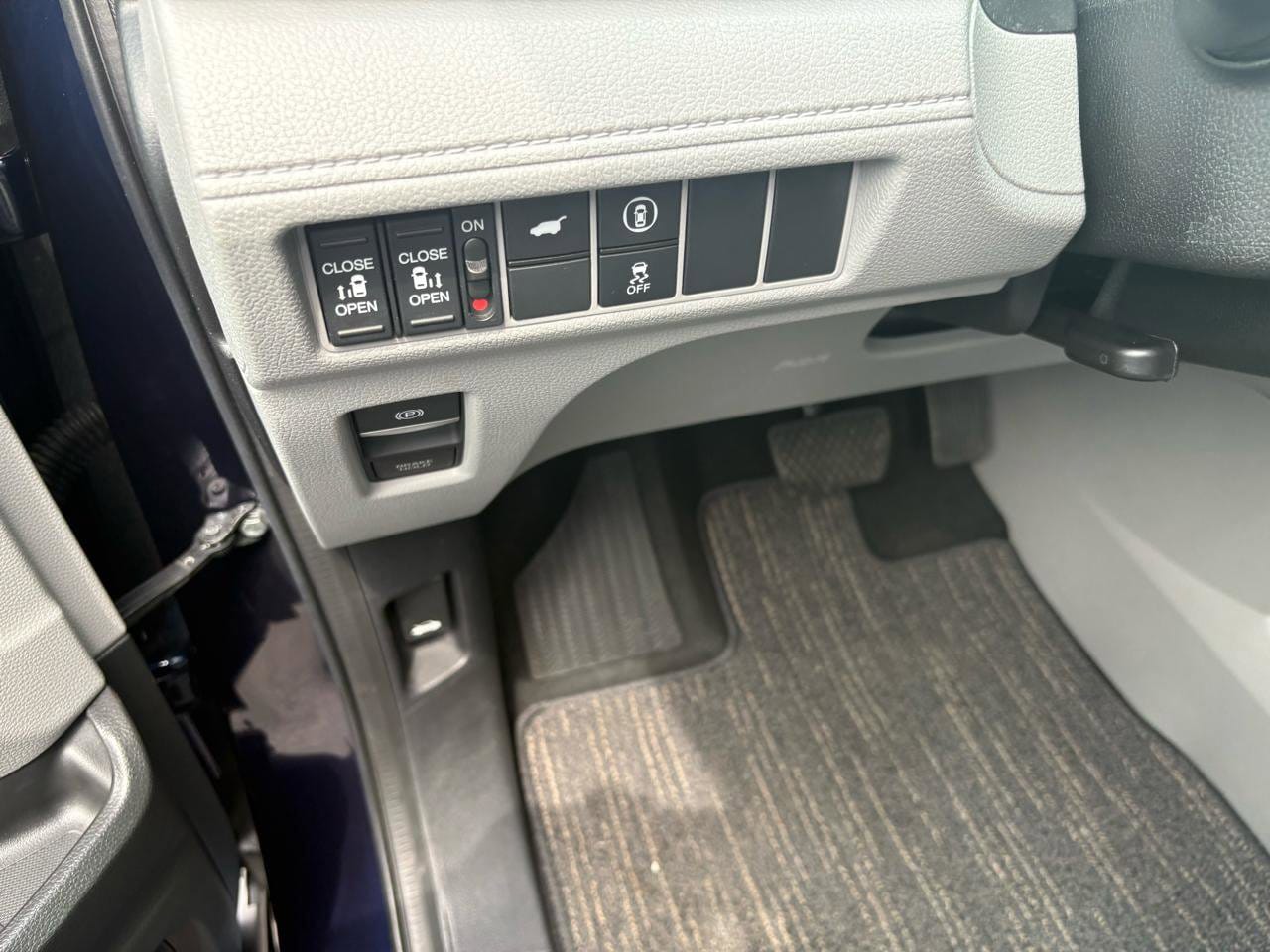 2023 Honda Odyssey EX-L - Photo 7