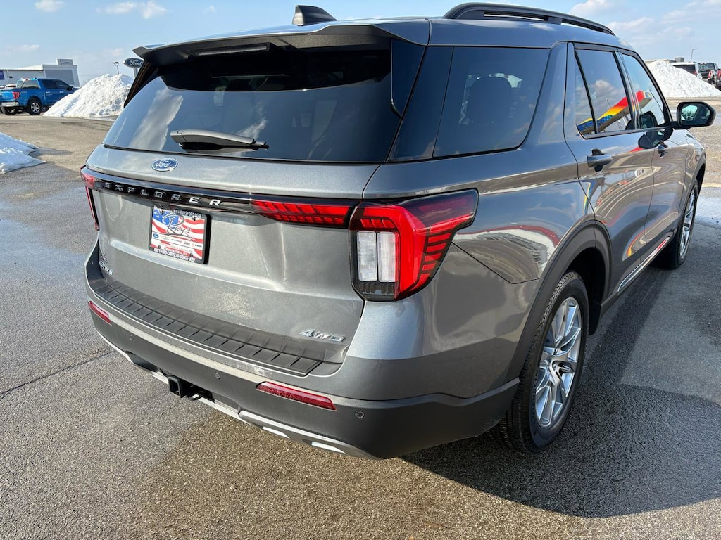 Used 2025 Ford Explorer Active Active 4WD