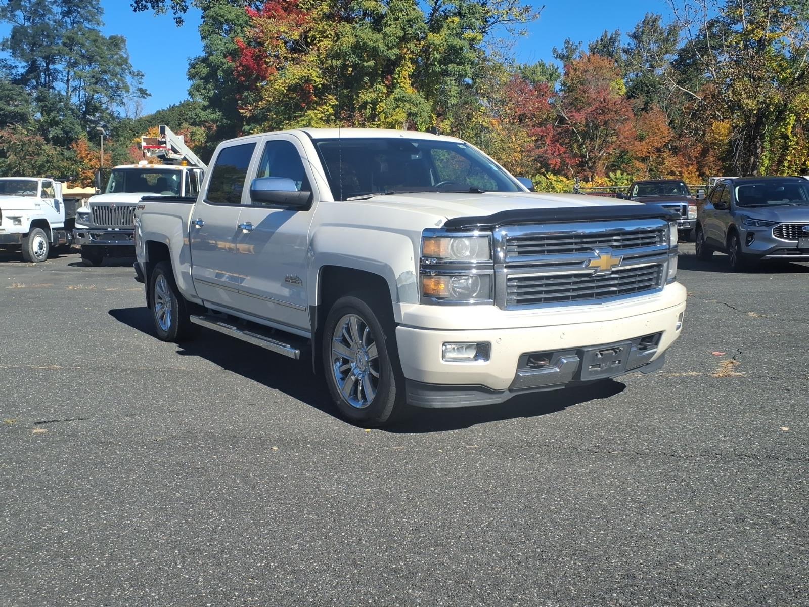 White 2014 Chevrolet Silverado 1500 Pickup Truck Four-Wheel Drive Automatic