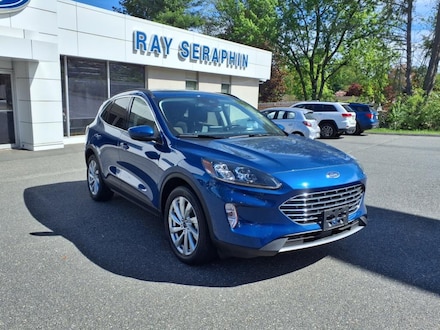 2022 Ford Escape Hybrid Titanium SUV