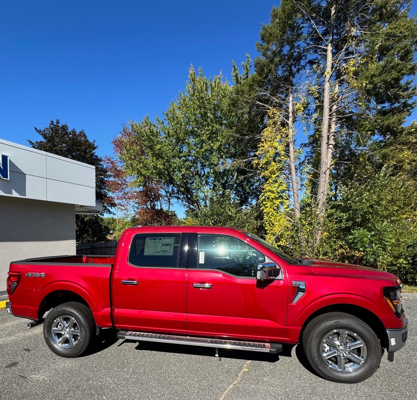 2025 Ford F-150 XLT's photo