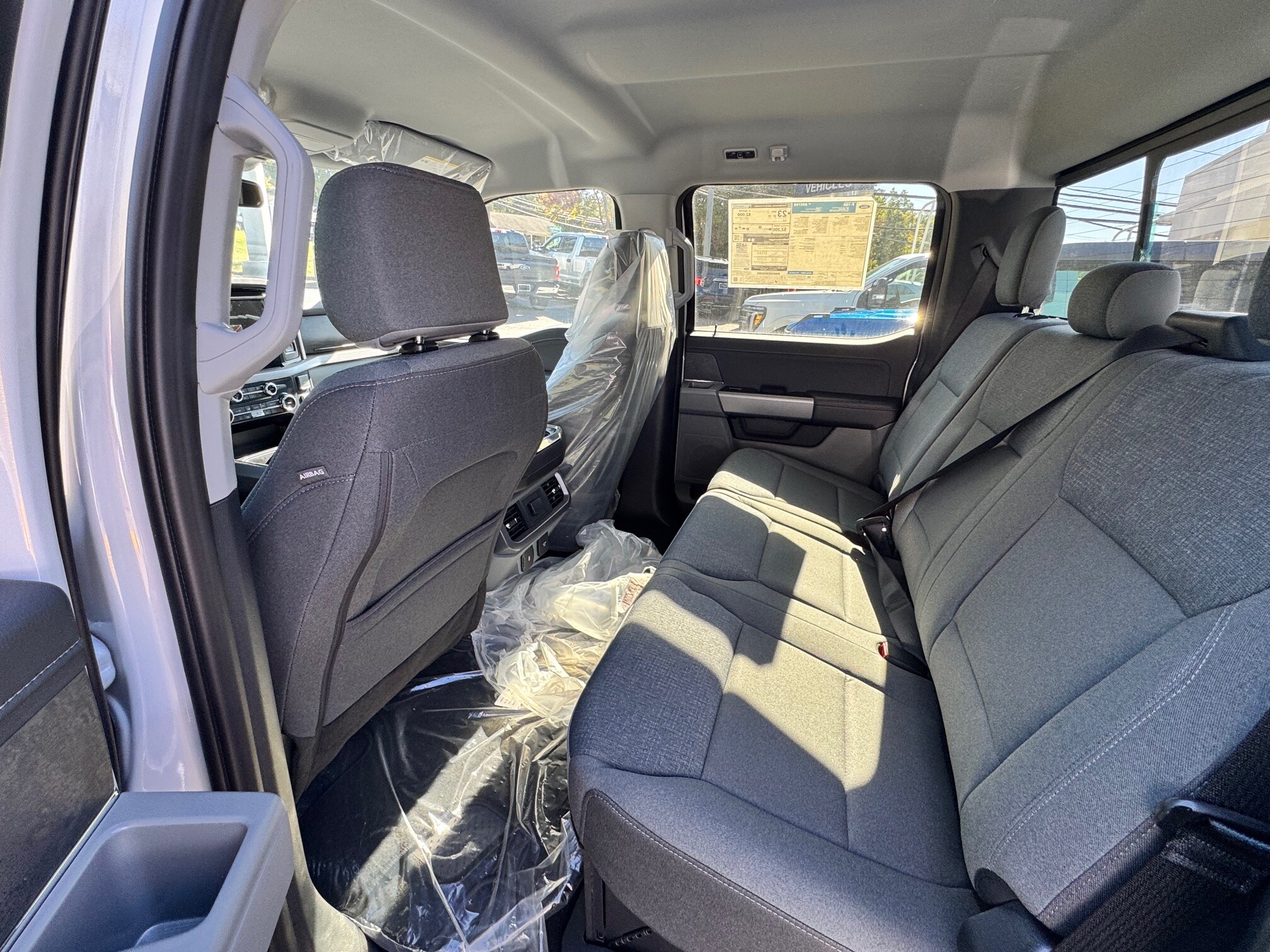 2025 Ford F-150 XLT photo 3