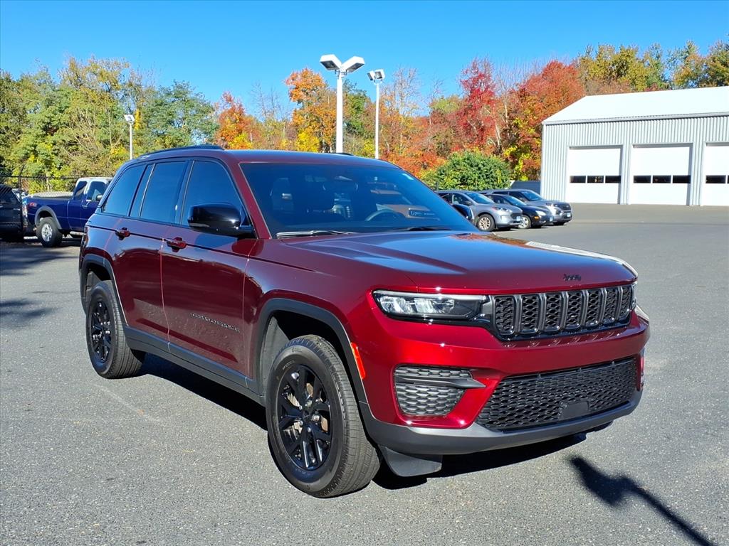 2024 Jeep Grand Cherokee Altitude's photo