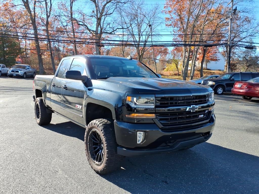 Used 2018 Chevrolet Silverado 1500 4WD Double CAB 143.5 LT Truck Double Cab