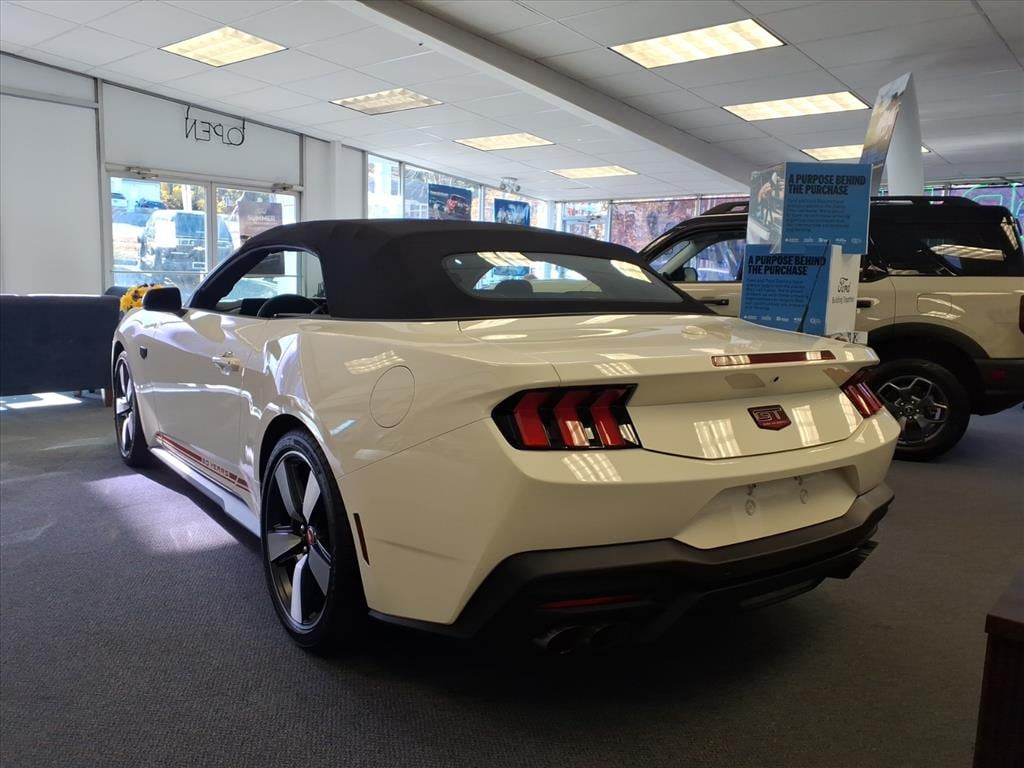 Used 2025 Ford Mustang GT Premium Convertible Convertible