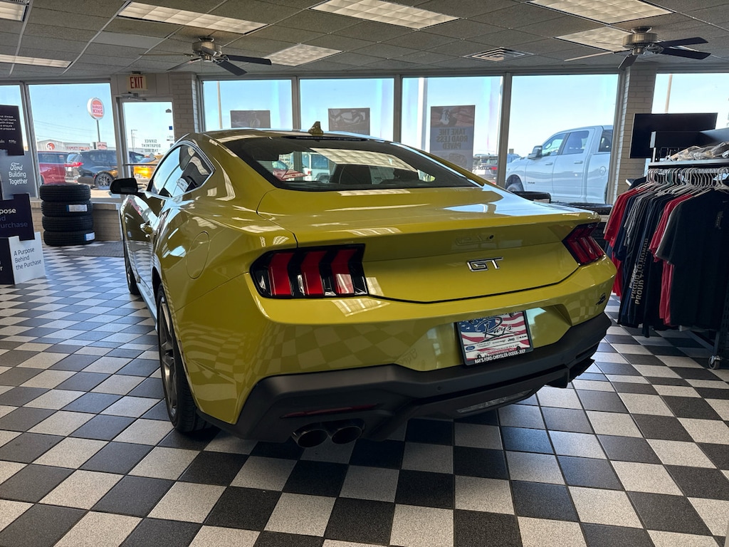 New 2025 Ford Mustang  Coupe