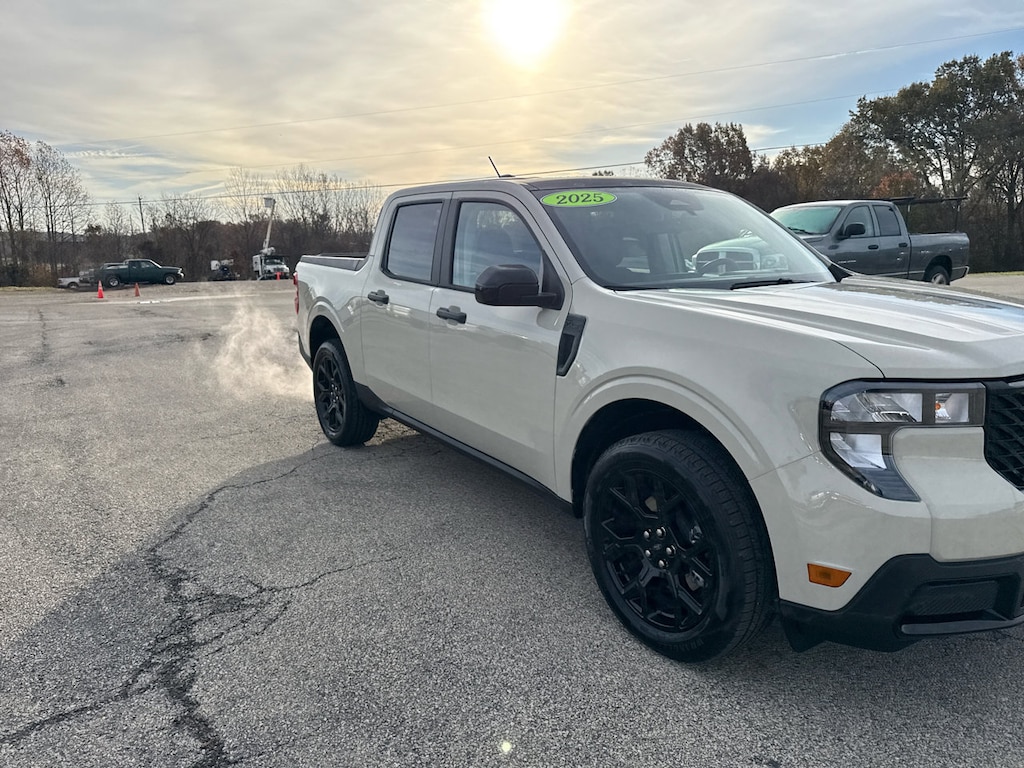 New 2025 Ford Maverick XLT Truck SuperCrew