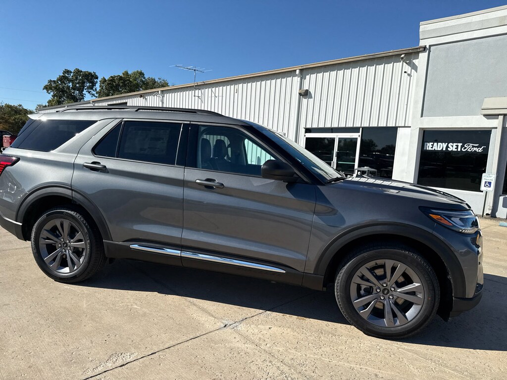 New 2025 Ford Explorer Active SUV
