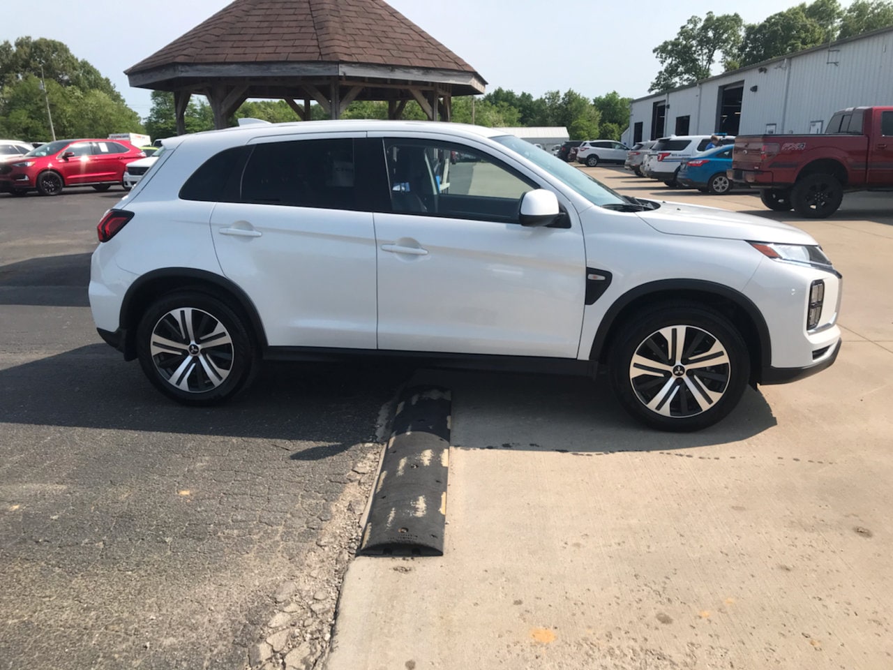 Used 2021 Mitsubishi Outlander Sport ES with VIN JA4APUAU2MU004391 for sale in Brandenburg, KY