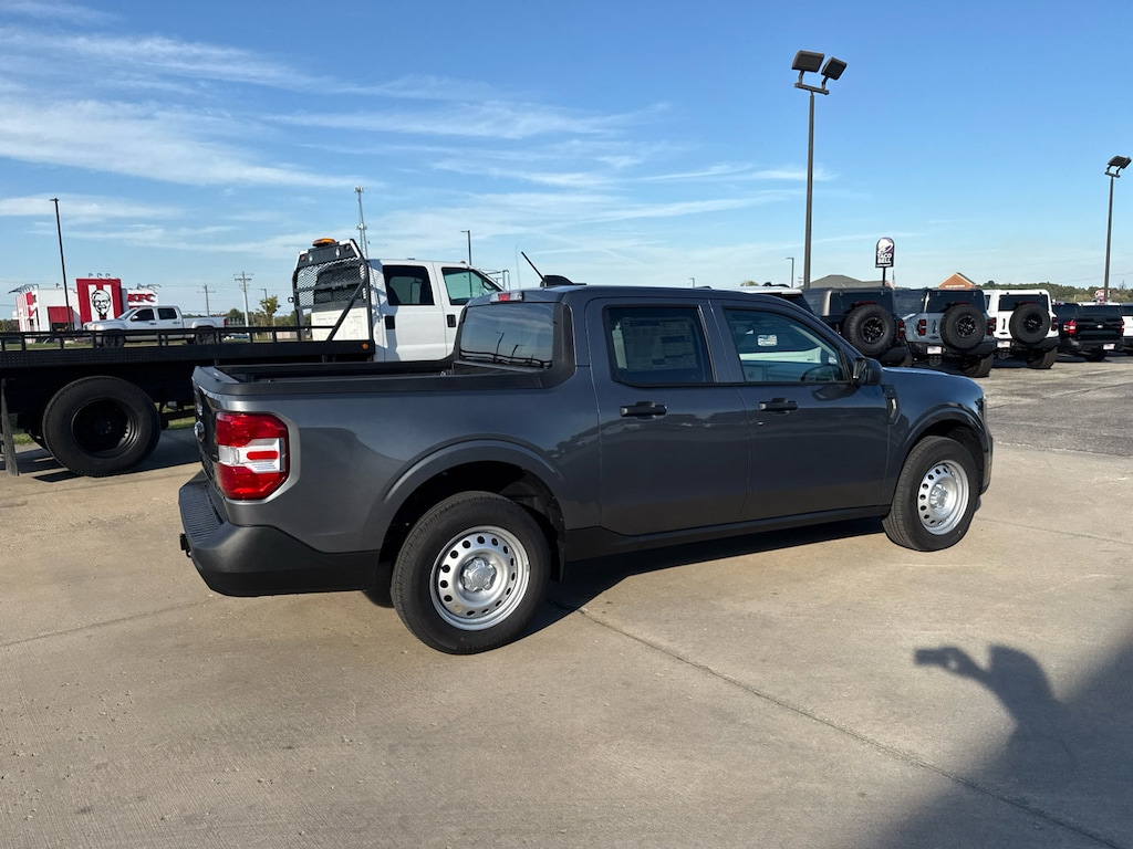 New 2025 Ford Maverick XL Truck SuperCrew