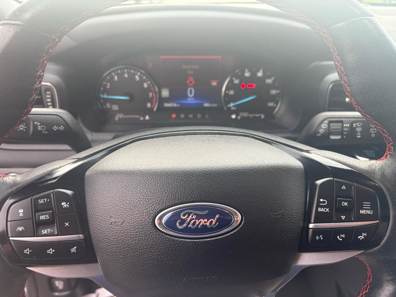 2023 Ford Explorer ST-LINE - Photo 35