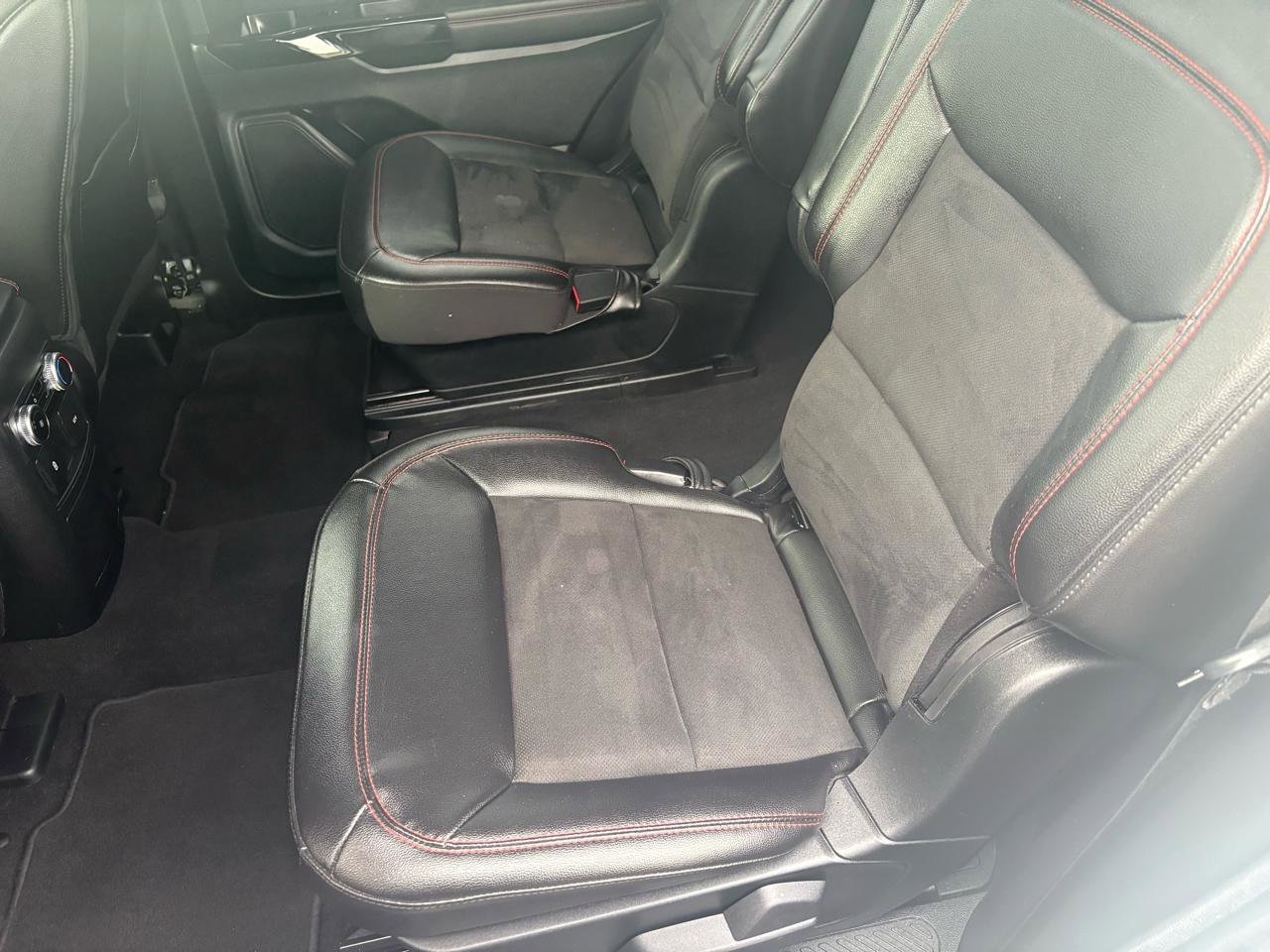 2023 Ford Explorer ST-LINE - Photo 39
