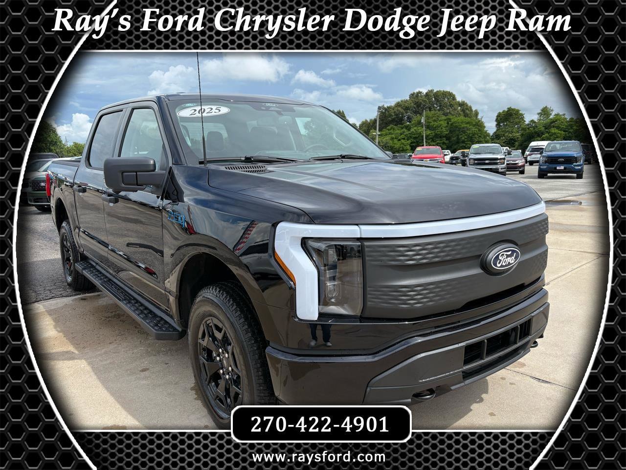 2025 Ford F-150 Lightning XLT's photo